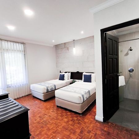 Puteri Gunung Hotel Лембанг Екстер'єр фото