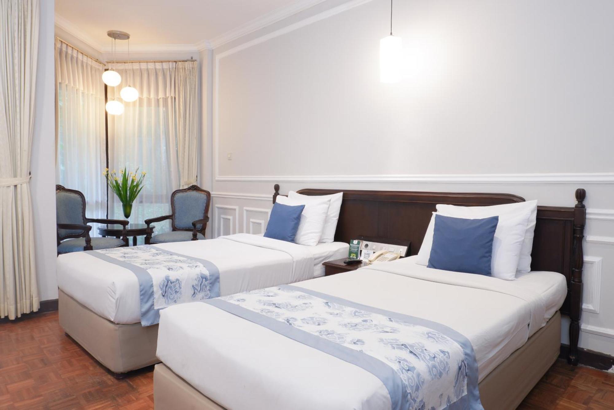 Puteri Gunung Hotel Лембанг Екстер'єр фото