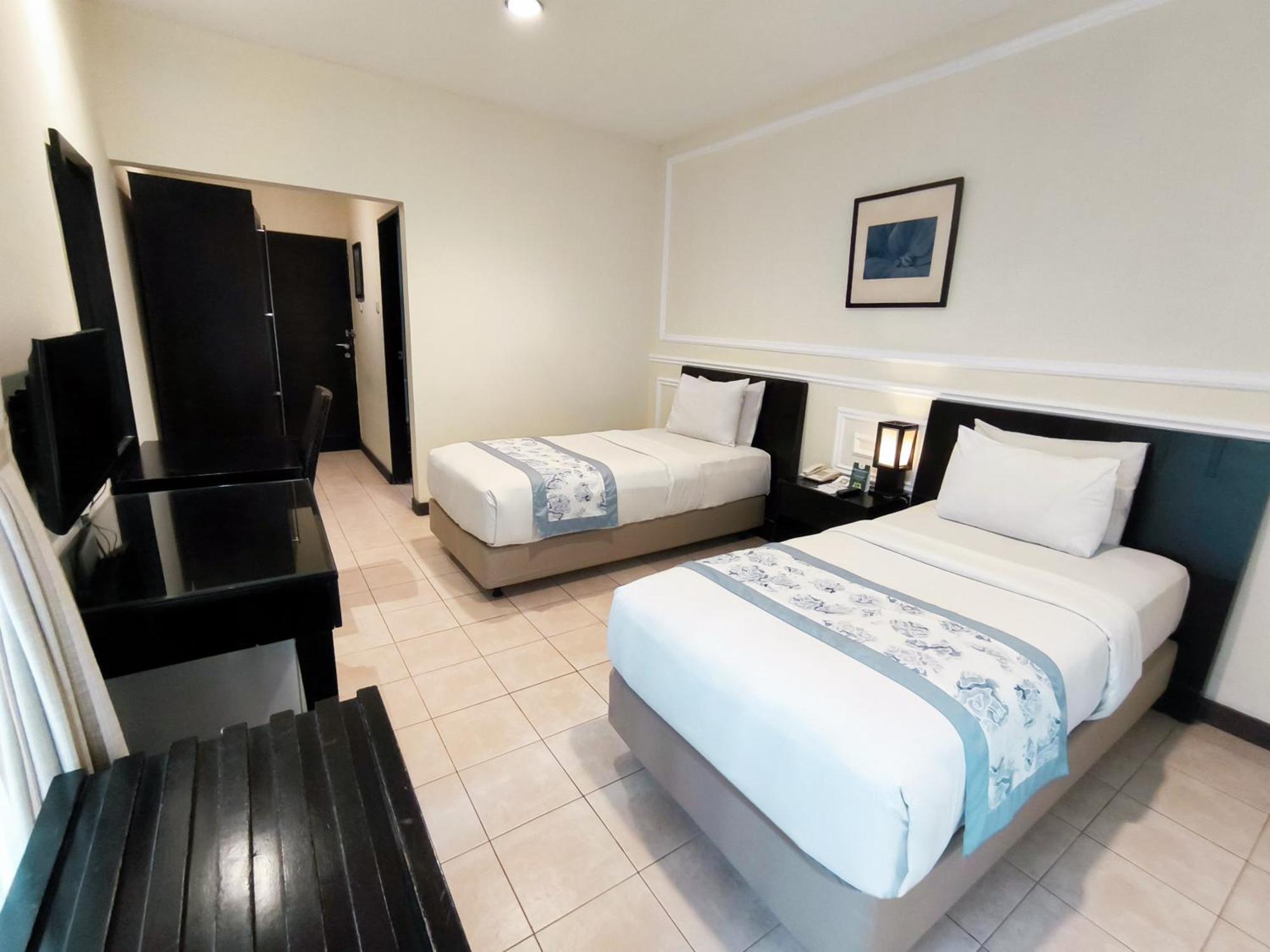 Puteri Gunung Hotel Лембанг Екстер'єр фото
