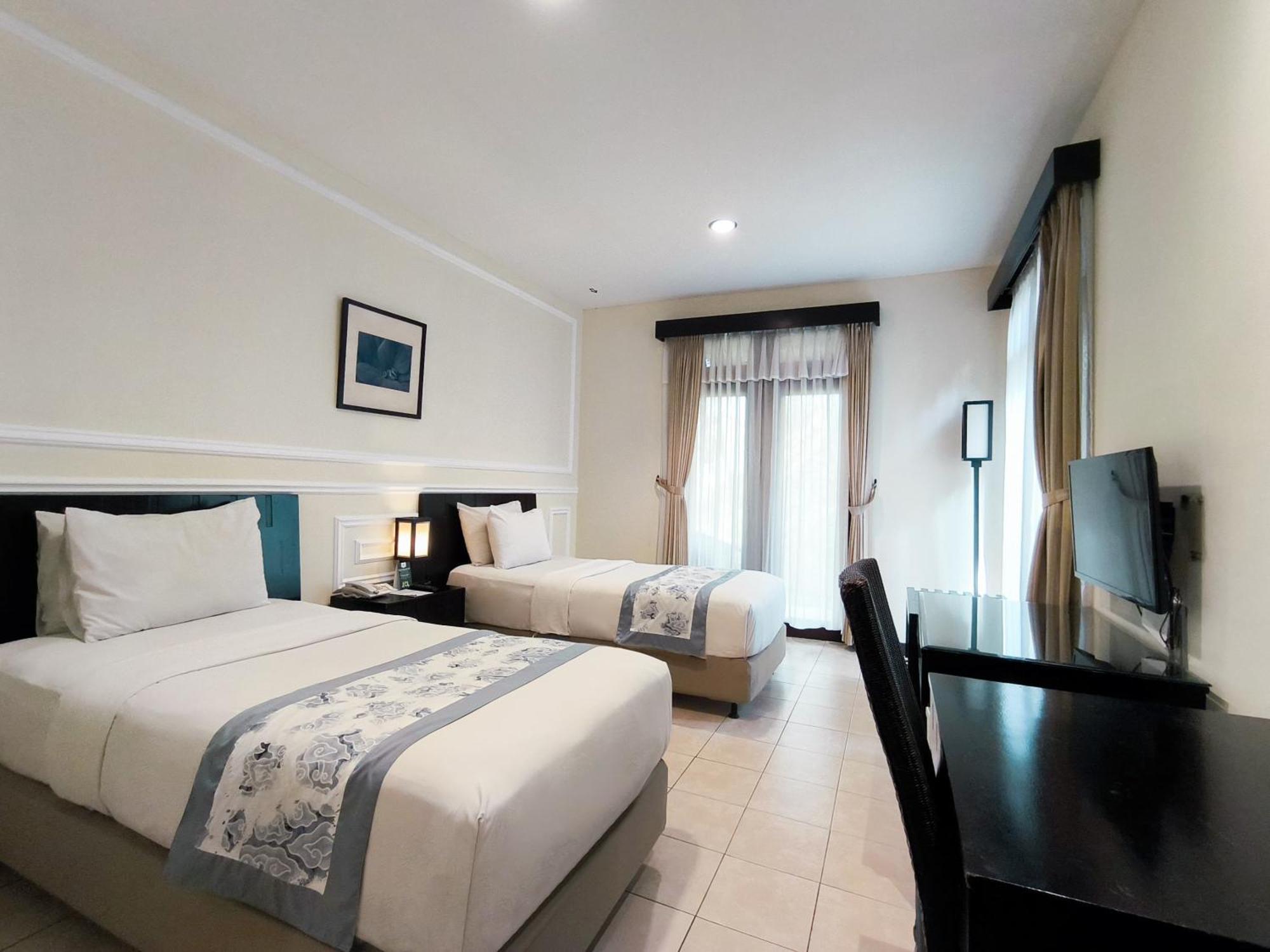Puteri Gunung Hotel Лембанг Екстер'єр фото