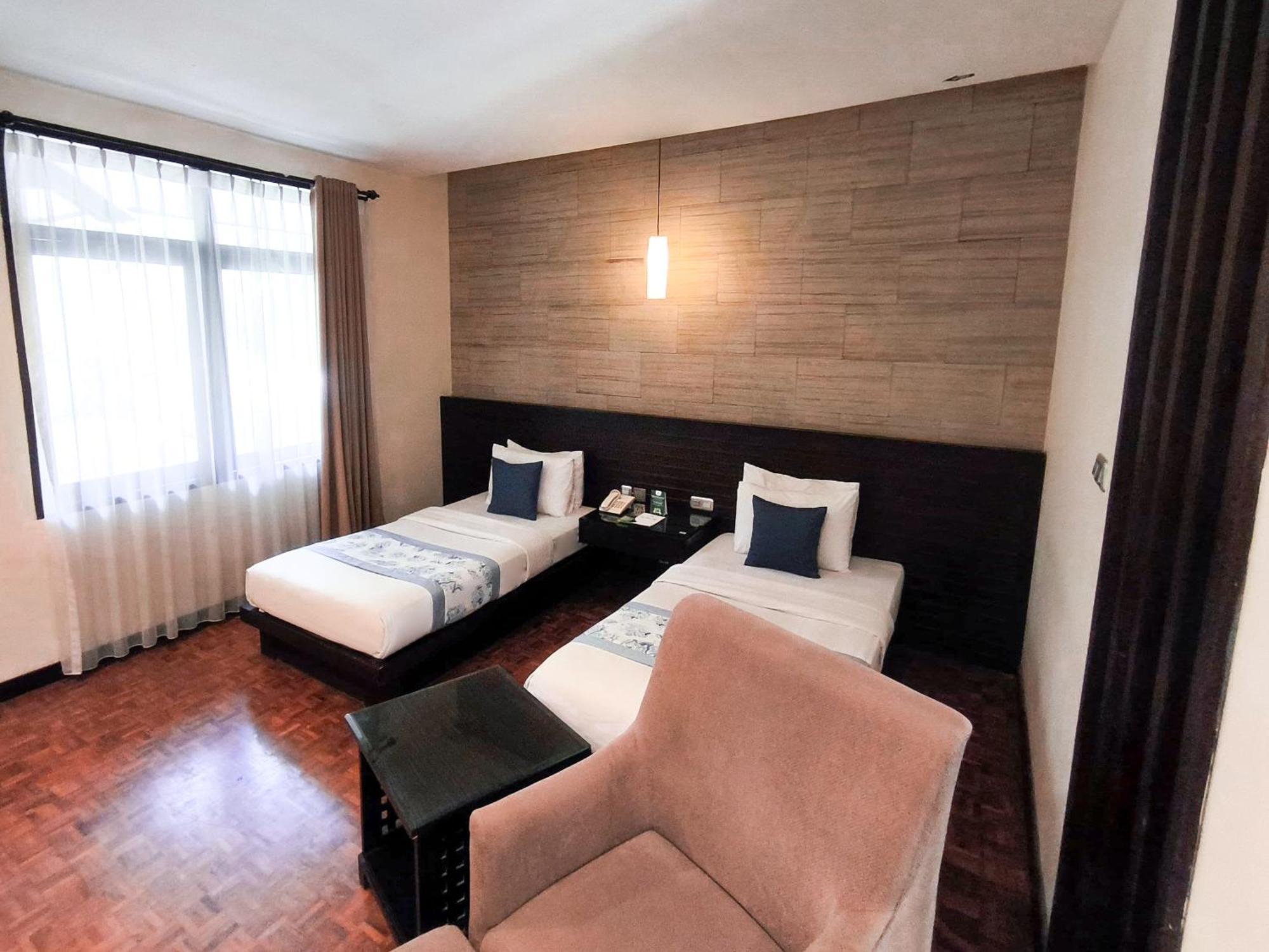 Puteri Gunung Hotel Лембанг Екстер'єр фото