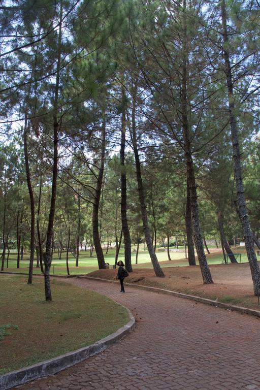 Puteri Gunung Hotel Лембанг Екстер'єр фото