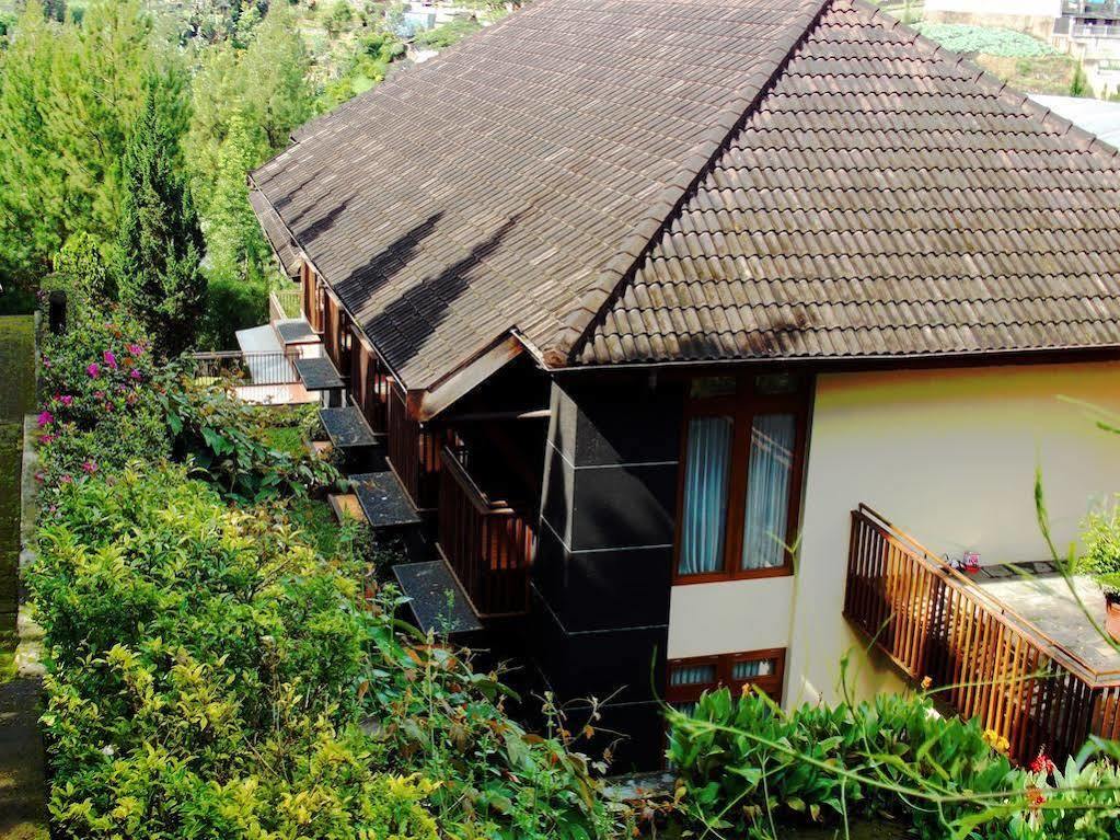 Puteri Gunung Hotel Лембанг Екстер'єр фото