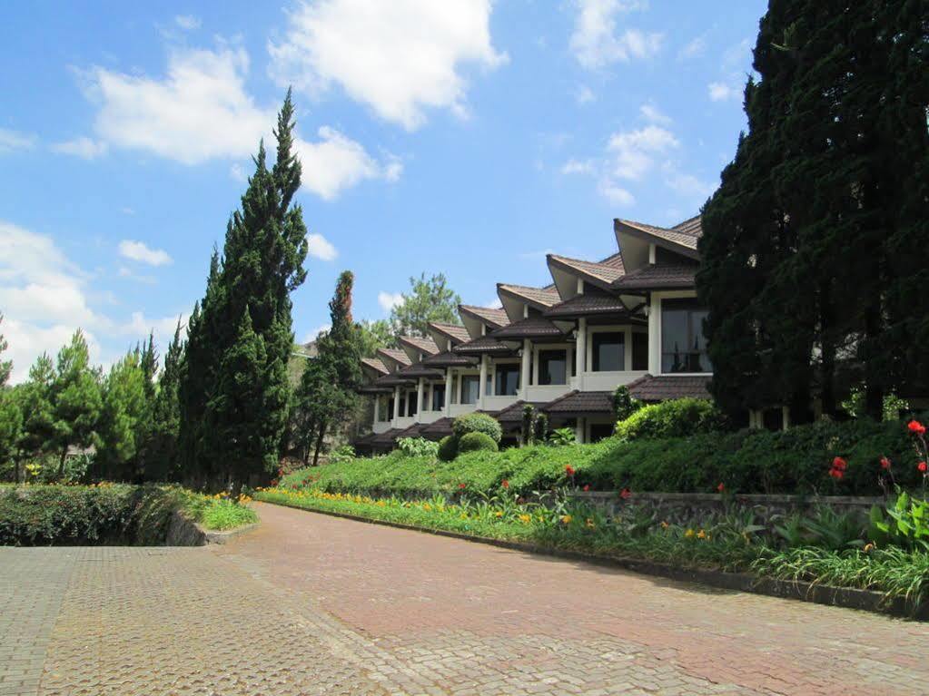 Puteri Gunung Hotel Лембанг Екстер'єр фото