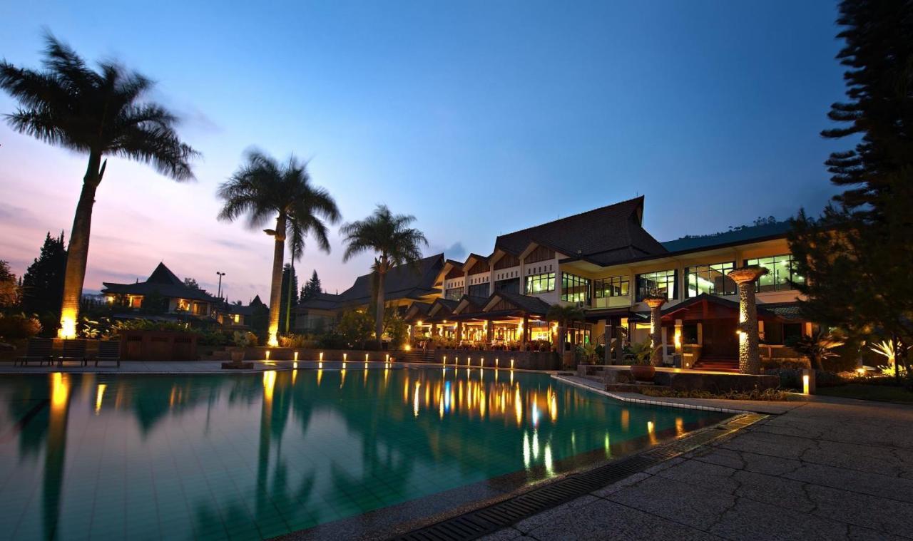 Puteri Gunung Hotel Лембанг Екстер'єр фото